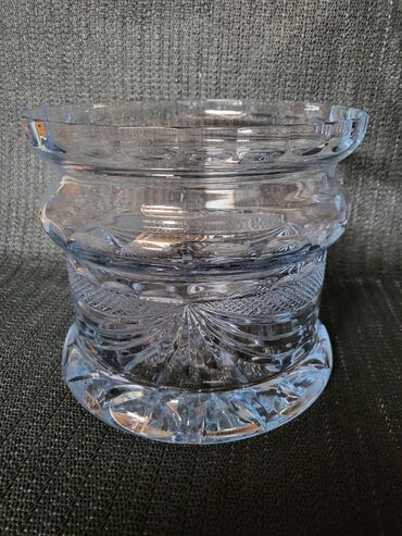Činije: Bombonijera kristal,led kristal,rucni rad ceska 70te — 2