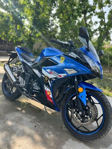 Мотоциклы: Спортивный мотоцикл классического форм‑фактора с полным обвесом — 3