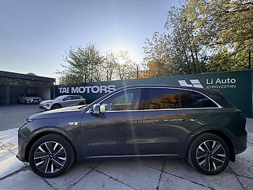 lexus ls: Lixiang L6: 2025 г., 1.5 л, Автомат, Электромобиль, Кроссовер — 4