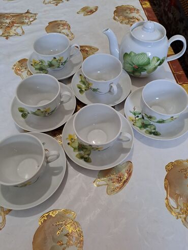 посуда зеркальная: Продаю чайные сервизы россия Дулевский фарфор новые.большие
