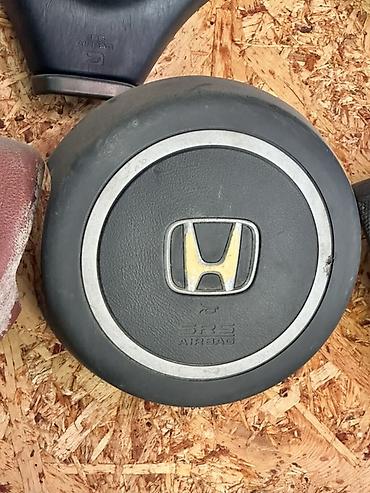 Подушка безопасности (SRS Airbag) в рулевое колесо Honda. -
