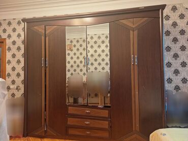 damir qapı: İşlənmiş, Düz dolab, Qarderob, paltar dolabı