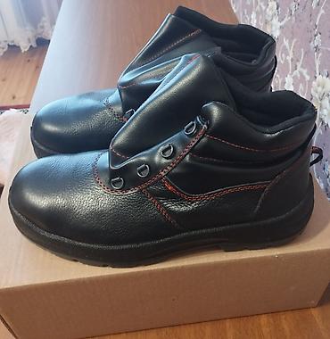 bot kar: Məhsul: Qara iş ayaqqabısı (unisex) Ölçü 43 - Material: möhkəm — 1