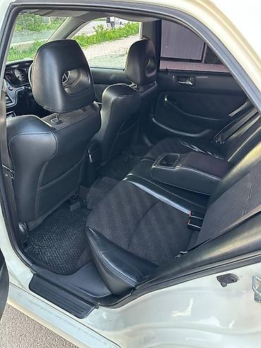 богаж: Honda Accord: 2002 г., 2 л, Автомат, Бензин, Седан — 5