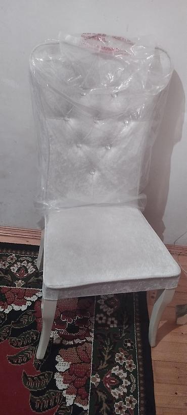 sufre dekoru: Klassik üslubda yemək otağı dəsti - Komplekt: 1 masa + 6 stul - Rəng — 2