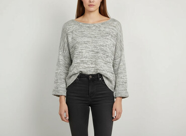 Swetry: Sweter damski, rozmiar S