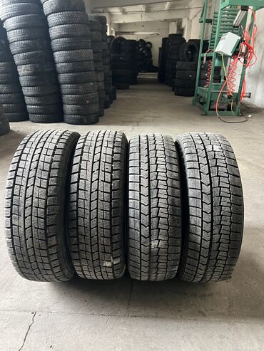 Шины: Шины 215 / 60 / R 17, Зима, Б/у, Комплект, Легковые, Япония, Dunlop