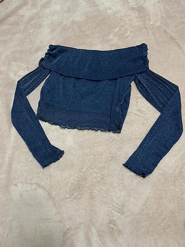 Qadın geyimləri: Şimşək effektli tünd mavi bluz - Model: off-shoulder (çiyinüstü) — 3