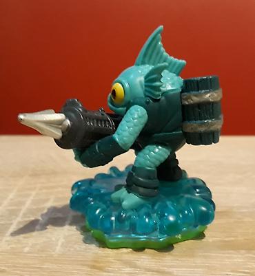 zlatne platforme: Skylanders Gill Grunt iz serije Spyro Adventure. Potpuno ocuvan i — 3