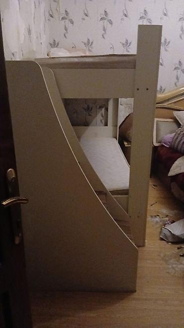 2 ci əl carpayı: Oğlan və qız üçün, İşlənmiş, Çarpayı, Matras ilə, Siyirməli, Laminat — 5