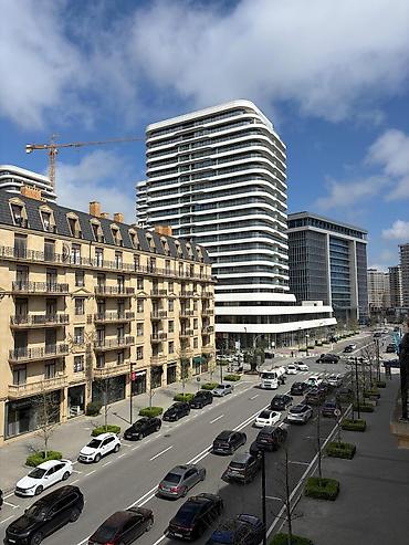 Yeni tikili: İcarəyə verilir 4 otaqlı yeni tikili 168 m², Ağ şəhər q. Kateqoriya — 1