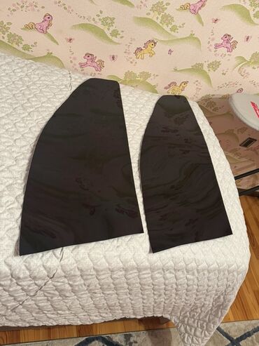 maşın ucun telefon tutacaqları: Changan A05 üçün hazır kəsim avtomobil şüşə plyo - Rəng: tünd qara