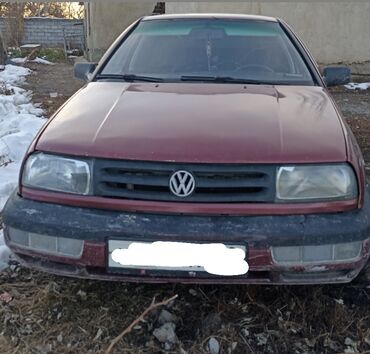 Volkswagen: Volkswagen Vento: 1992 г., 1.8 л, Механика, Бензин, Седан