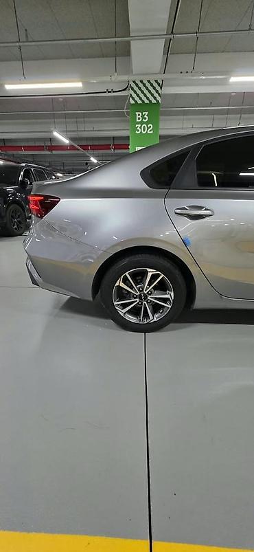 reno logan: Kia K3: 2022 г., Бензин, Седан — 4