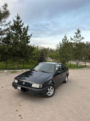 за обе: Volkswagen Passat: 1994 г., 1.8 л, Механика, Газ, Седан