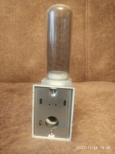 Bra, divar lampaları: Divar lampaları,spotlar,,tək kolbalı-20,üç ədəd spot-18,kvadrat isə-5 — 2