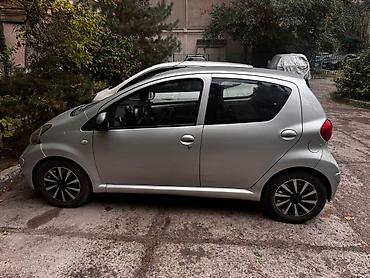пасса: Toyota Aygo: 2007 г., 0.9 л, Робот, Бензин, Хэтчбэк — 2