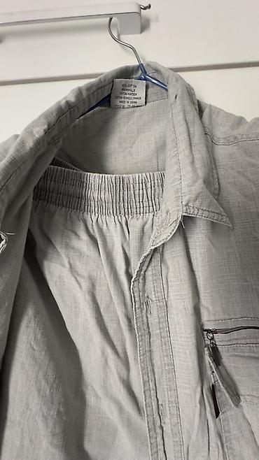 куртки поло: Серая мужская рубашка с брюками из 100% хлопка (cotton). Легкая — 2