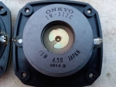 Zvučnici i stereo sistemi: Onkyo DX-11; Delovi -supervisoki 8,5x8,5cm= 20e -visoki 11x11cm= 50e — 3