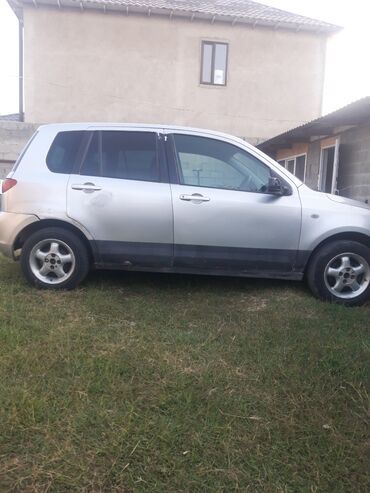 срочно в связи с переездом: Mazda 2: 2003 г., 1.3 л, Автомат, Бензин, Кроссовер
