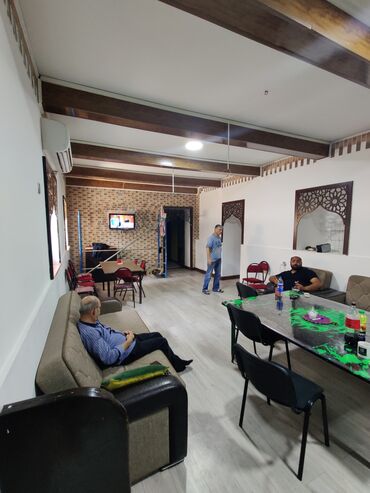 kabab sekilleri: Salam, Qurban Abbasov 35 ünvanında Saphir otelin olduğu bina, keçmiş
