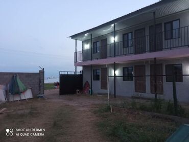 дома на сутки бишкек в Кыргызстан | Сантехники: 10 м², С мебелью, Без мебели