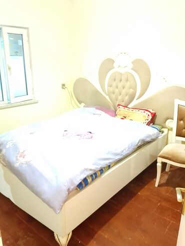 Uzunmüddətli kirayə evlər: Salam ev Sumqayıt seher kimyacılar yerlesır senet beledye 3 otaqlı — 8