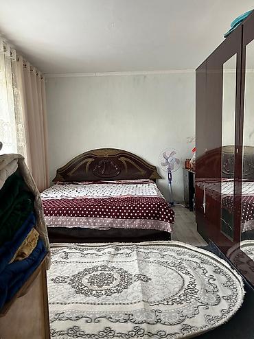 участок на рассрочку: Срочно продается Дом 4 сот цена 50 тыс доллар район Сокулук село 1 май — 7