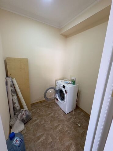 Uzunmüddətli kirayə mənzillər: Evde 2 qiz yasayir. 2 qiz axtarilir. Telebe ve yaxud isleyen xanimda — 11