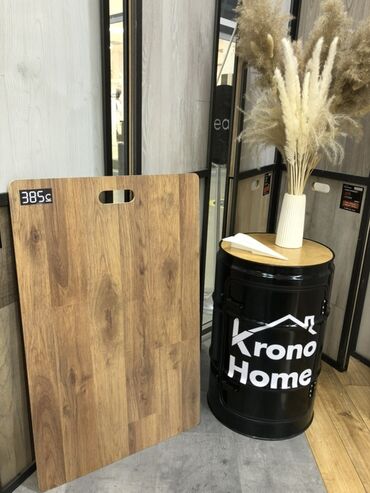 Кафель: Образец ламината Krono Home с текстурой дерева. Прямоугольная панель с