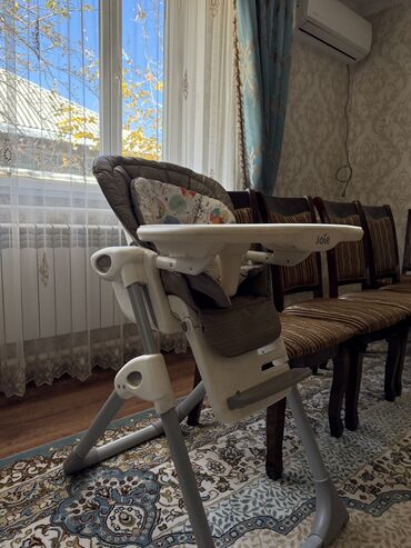 стульчик для новорожденных 3 в 1: Детский стул, Б/у, Другой материал, цвет - Бежевый, Платная доставка