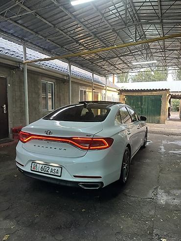 arizzo 8: Hyundai Grandeur: 2018 г., 3 л, Автомат, Бензин, Седан — 5