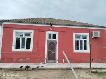 qala qesebesinde evler: 3 комнаты, 300 м², Нет кредита, Свежий ремонт