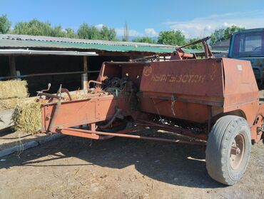 продаю трактор юто: Продаю пресс подборщик Кыргызстан в хорошем состоянии находится в