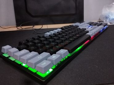 беспроводные клавиатура и мышь: Клавиатура AOC /K-snake 1) клавиатура K-snake RGB цвет: чёрный