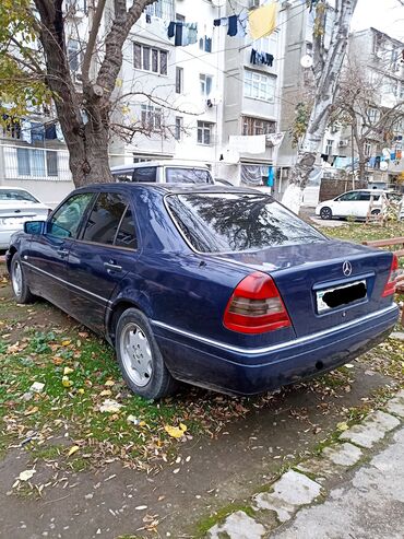 Mercedes-Benz: Mercedes-Benz C 200: 2 l | 1996 il Sedan — 4