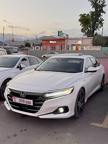 Продажа авто: Honda Accord: 2021 г., 2 л, Вариатор, Гибрид, Седан — 2