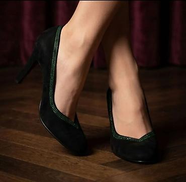 Elegantne ženske salonke na štiklu - Materijal: mekana crna antilop