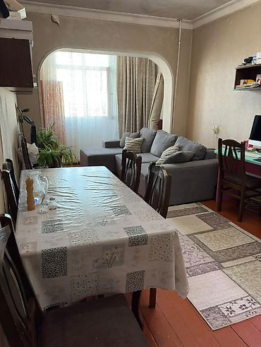 Mənzillər: Bakı, 6-cı mikrorayon, 1 otaqlı, Köhnə tikili, 35 kv. m — 2