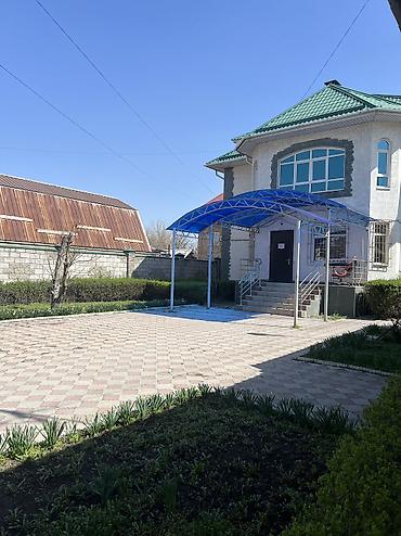 Долгосрочная аренда домов: 370 м², 9 комнат — 18