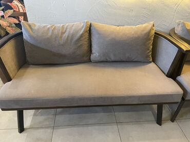 диван в кафе: Цвет - Серый, Б/у