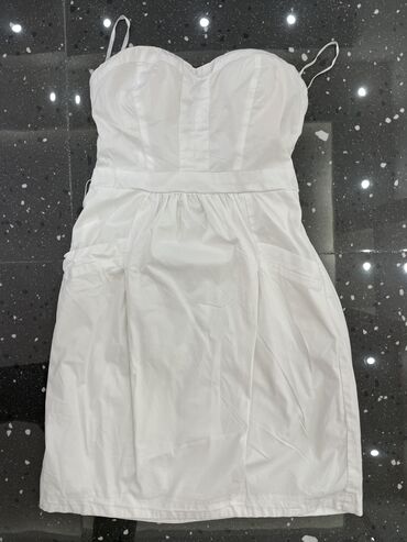 skims haljina bershka: 2XS (EU 32), color - White, Other style, Without sleeves