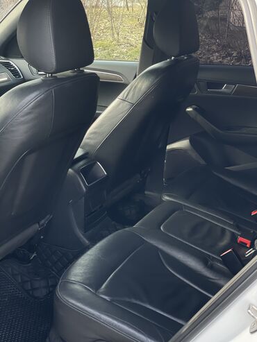 Audi: Audi Q5: 2010 г., 2 л, Автомат, Бензин, Универсал at lalafo.kg — 9 Audi: Audi Q5: 2010 г., 2 л, Автомат, Бензин, Универсал — 9