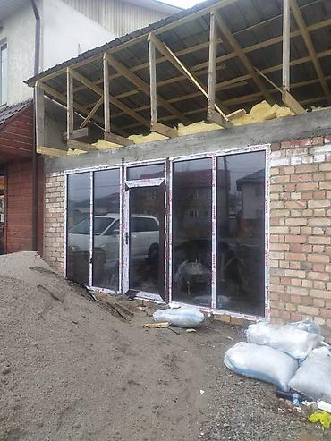 Панорамный ПВХ‑витраж с входной дверью для фасада - Комплектация: три