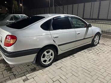 prius 2005: Toyota Avensis: 2001 г., 1.8 л, Механика, Бензин, Лифтбек — 4