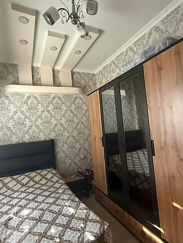 luks home: 28 May metrosunun yaxınlığı, Dillər Universitetinin yanında, köhnə — 2