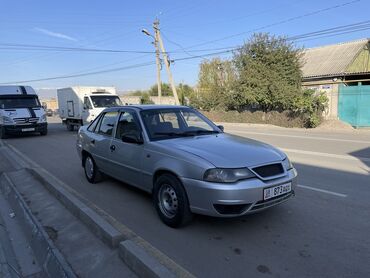 Daewoo: Daewoo Nexia: 2010 г., 1.6 л, Механика, Газ, Седан