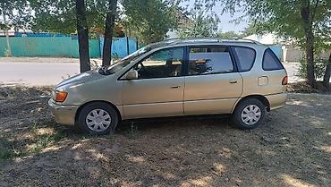 араба ош: Toyota Ipsum: 2001 г., 2 л, Автомат, Бензин, Минивэн — 3