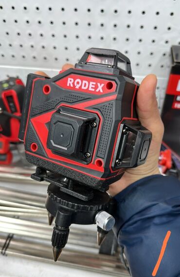 Лазерные уровни: Представленные лазерные уровни обеспечивают точное нивелирование с — 20