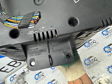 Панели, обшивки: Панель приборов Ford Fiesta 2004 Контрактный из Германии, в отличном — 9